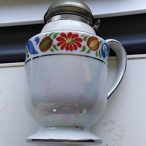 Tea pot